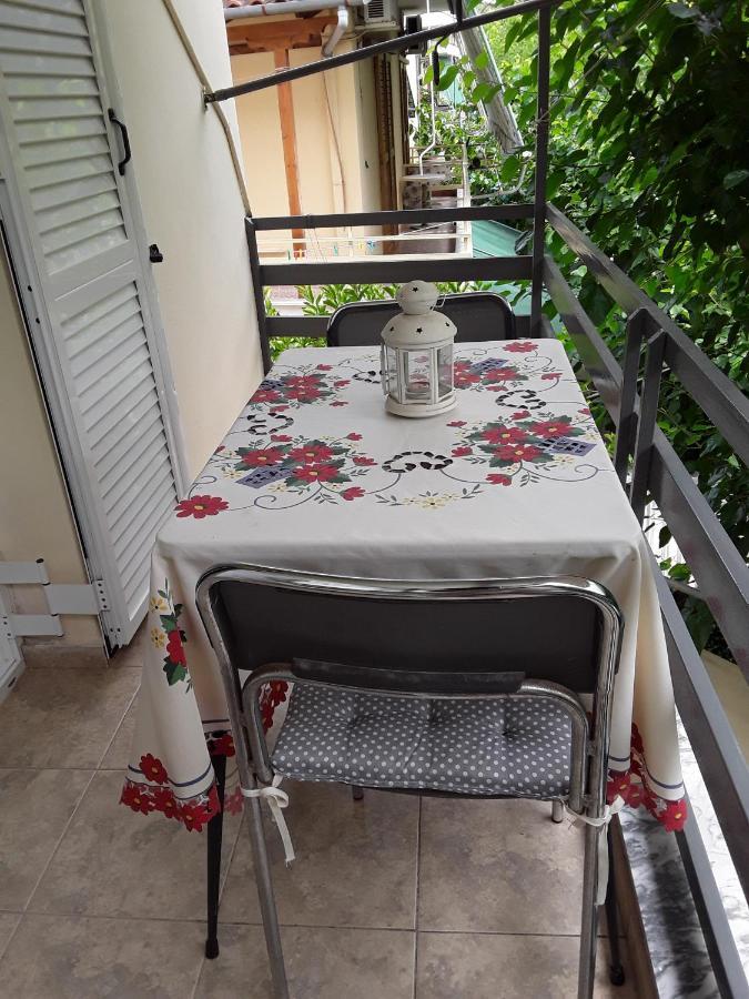 Γιαννουλα Κρετση Hotel Kamena Vourla Exterior photo